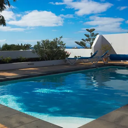 فيلة Villa Corona *